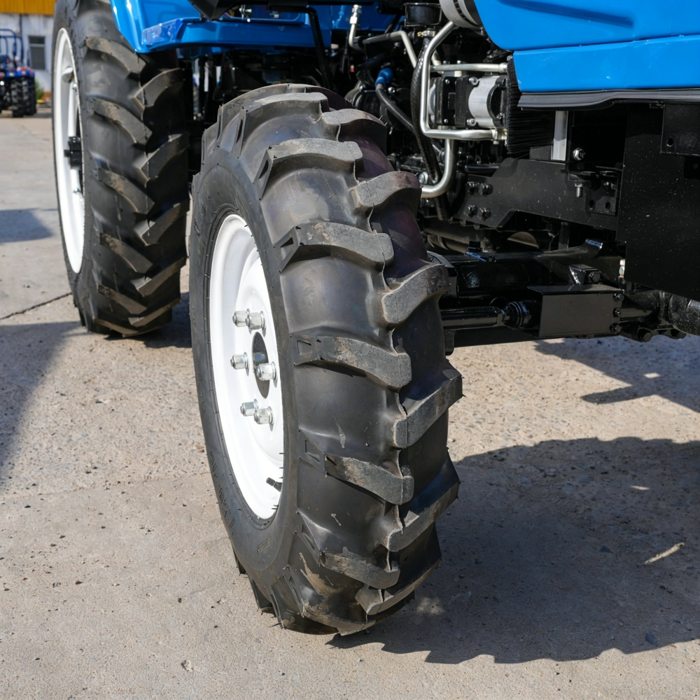 Tractor azul de 40 CV sin cabina (6)