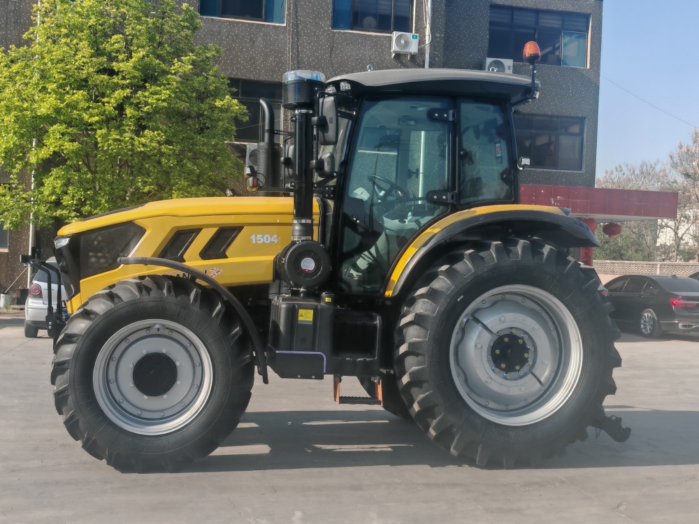 Tractor agr&iacute;cola amarillo industrial 150HP 4WD